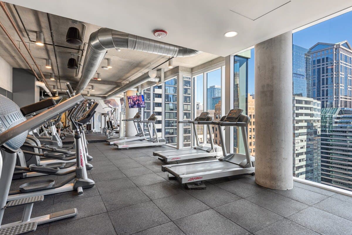 High-End 3BR Retreat + Steps to Millennium Park interior 5